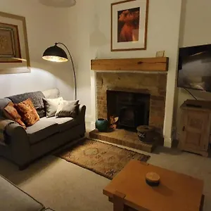 https://charming-2-bed-kaitness-cottage-in-skipton.yorkshirehotels.net